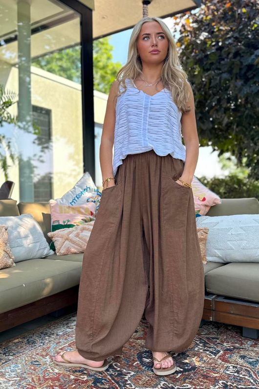 Sandbar Linen Blend Bloom Barrel Pant Walnut